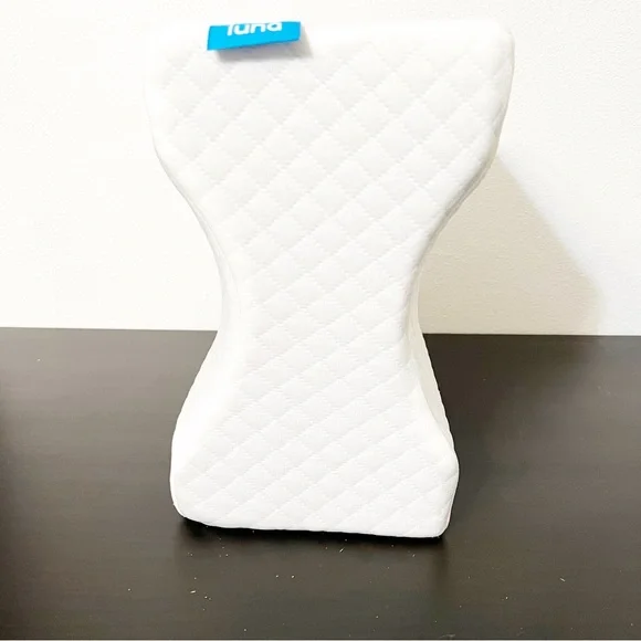 Luna Between-The-Knee Pillow for Side Sleepers - Picture 2 of 4